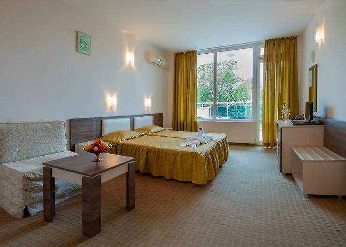 Menada In Sunny サニービーチ