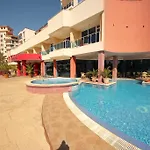 Menada In Sunny * ساني بيتش