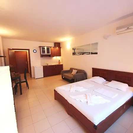 Menada In Sunny Sunny Beach