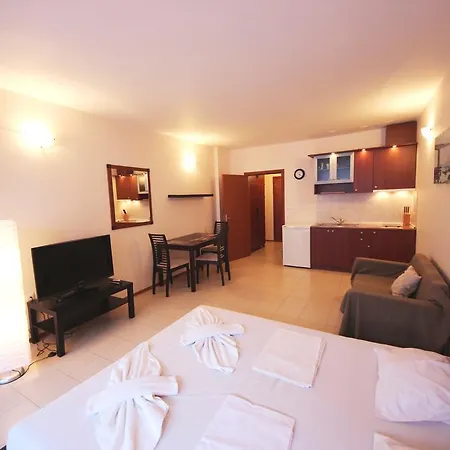 Apartment Menada In Sunny *