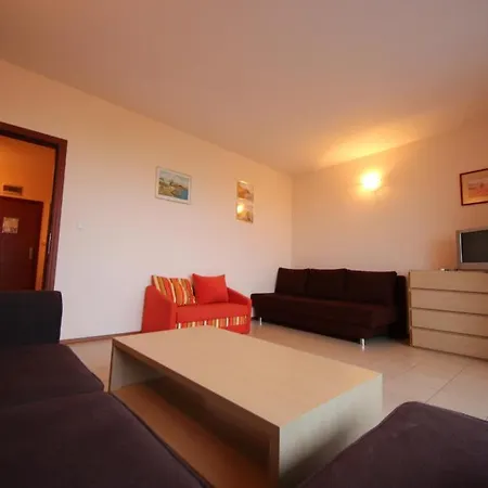 Apartment Menada In Sunny *