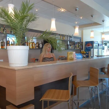 Menada In Sunny Apartment