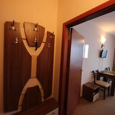 Menada In Sunny Apartamento *