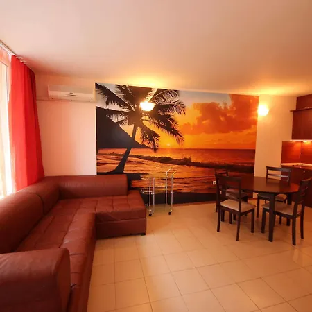 Menada In Sunny Apartament