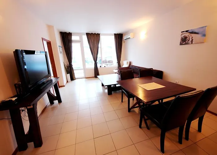 Menada In Sunny Slantchev Briag