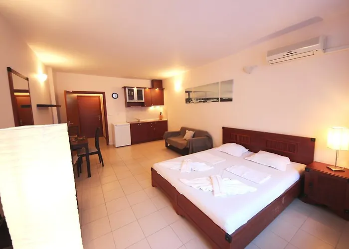 Menada In Sunny Slantchev Briag