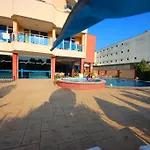 Menada In Sunny Lejlighed